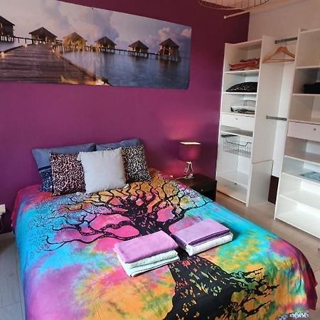 1 Chambre Privative Avec Bureau Et Cuisine Dans Maison 105 M2 Montfaucon Montfaucon  外观 照片