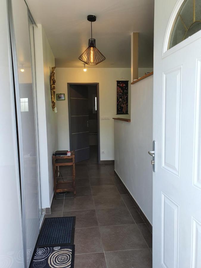 1 Chambre Privative Avec Bureau Et Cuisine Dans Maison 105 M2 Montfaucon Montfaucon  外观 照片