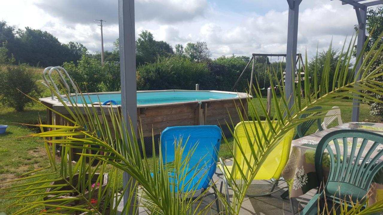 1 Chambre Privative Avec Bureau Et Cuisine Dans Maison 105 M2 Montfaucon Montfaucon  外观 照片