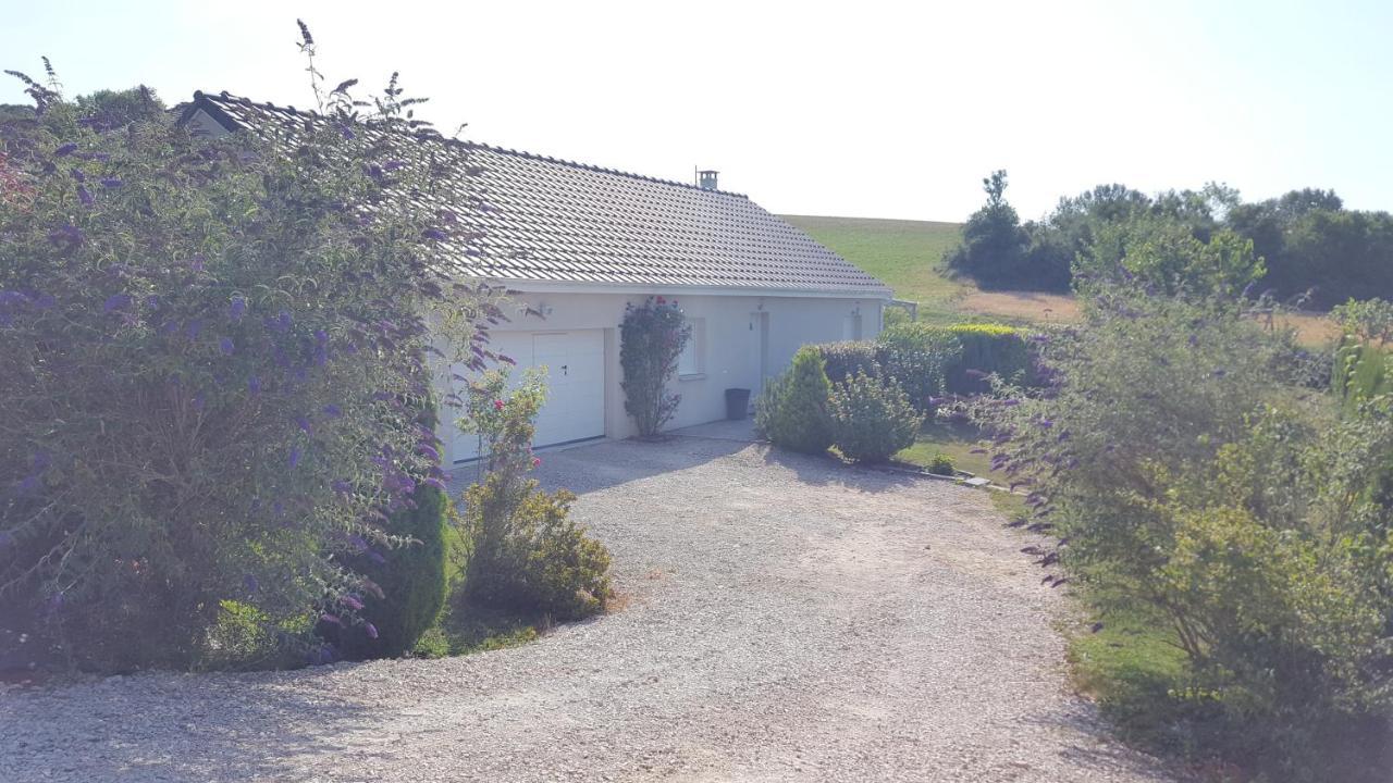 1 Chambre Privative Avec Bureau Et Cuisine Dans Maison 105 M2 Montfaucon Montfaucon  外观 照片